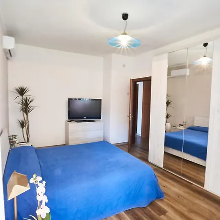 아파트 Edith's House Just 850 Meters From The Beach, 2 Bedrooms, 6 Beds, Air Conditioning, Private Outdoor Area *